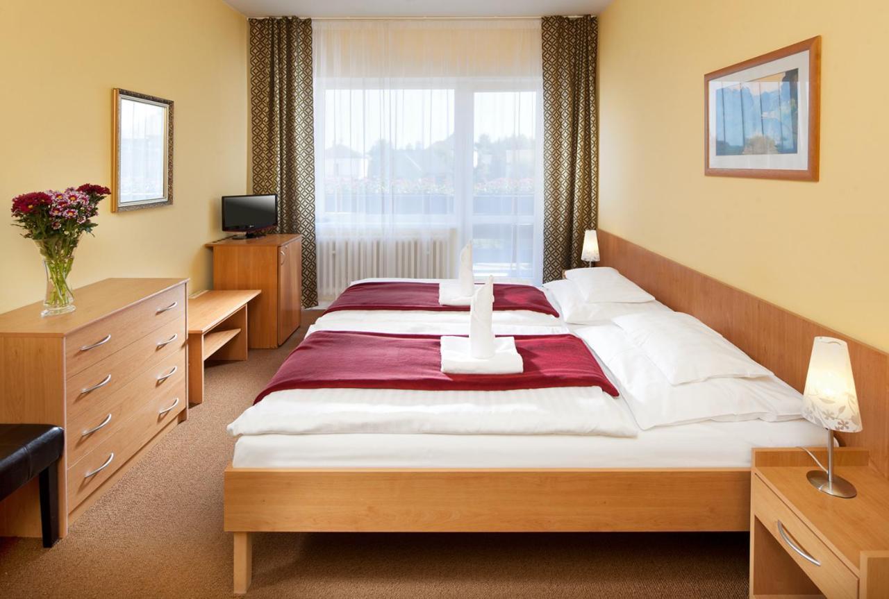 Hotel Hubert Františkovy Lázně Buitenkant foto